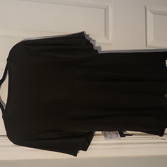 NWT Duetime Maternity Short Flutter Sleeve Nursing Friendly Top - Picture 8 of 10